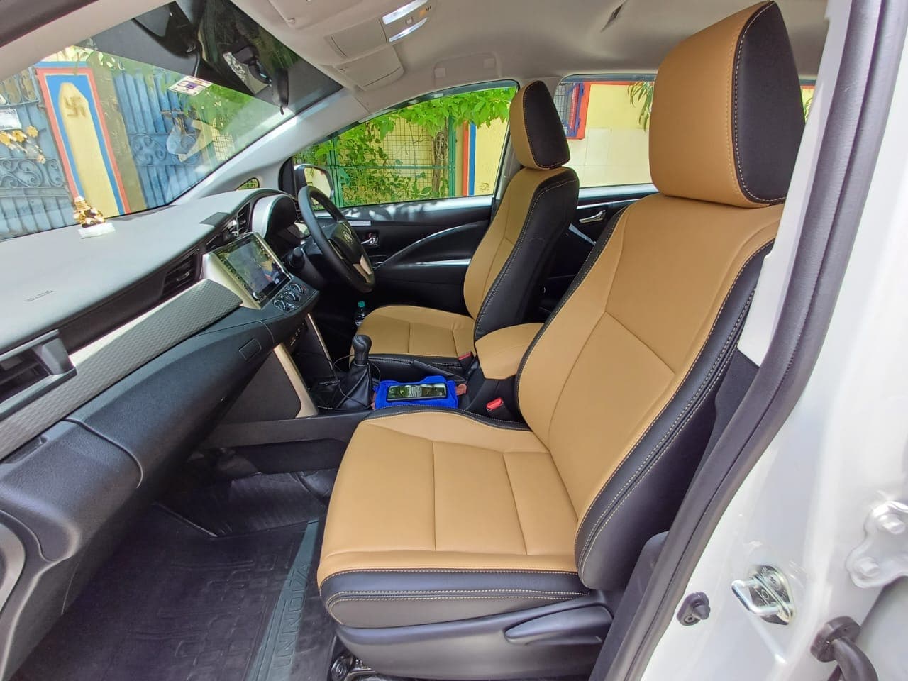 Kamal Tourist Service fleet car, photo 2