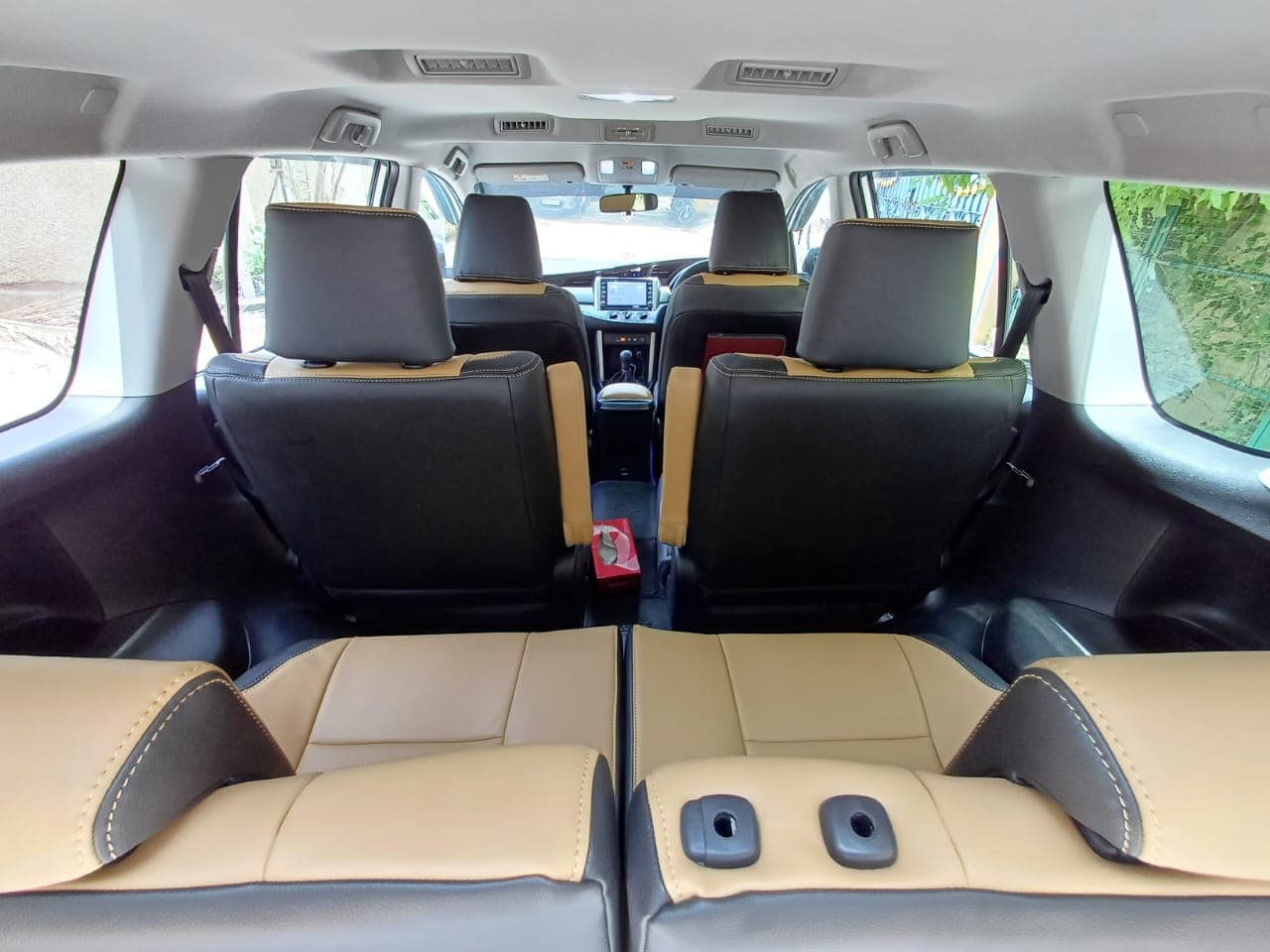 Kamal Tourist Service fleet car, photo 3
