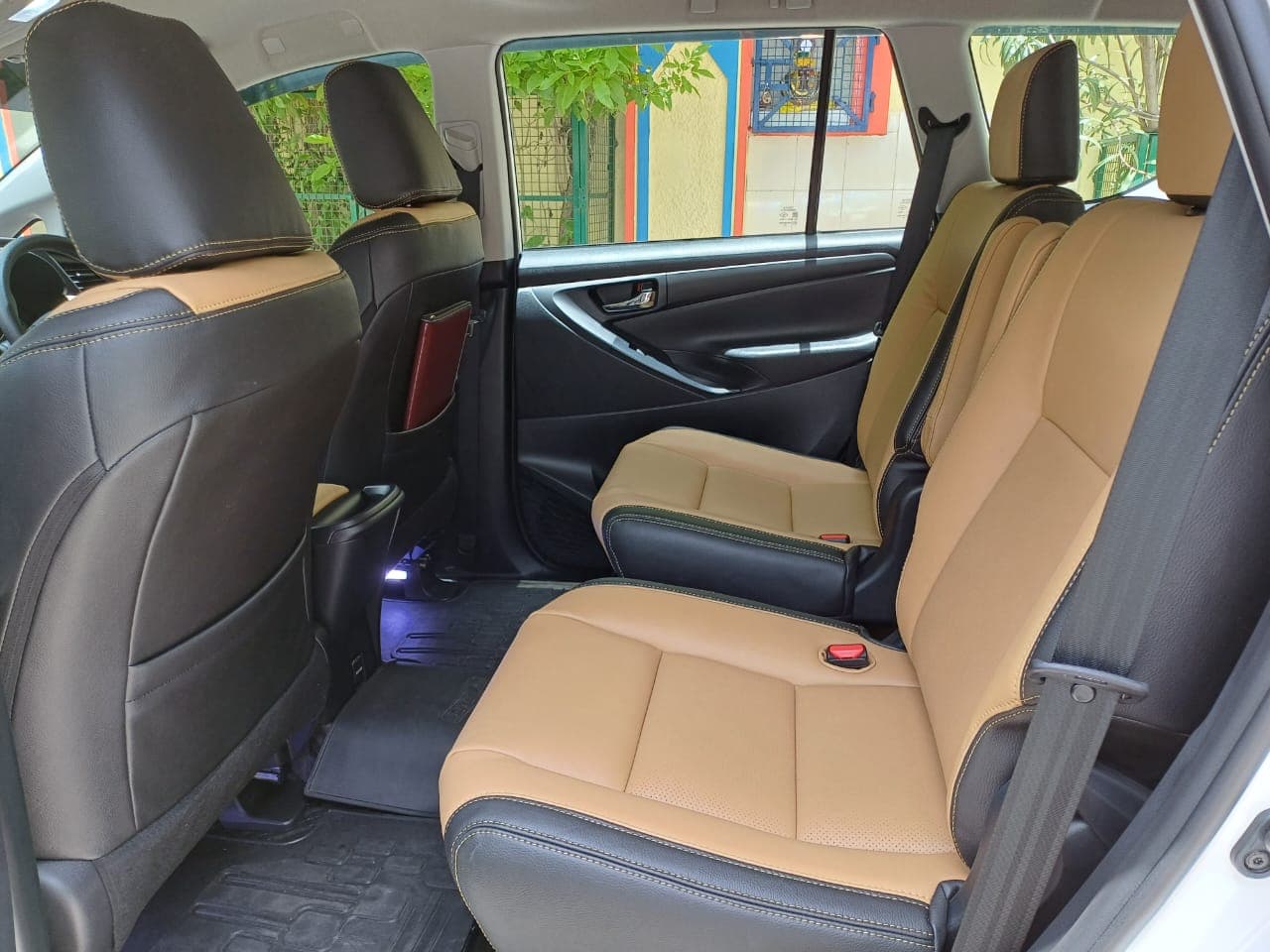 Kamal Tourist Service fleet car, photo 4